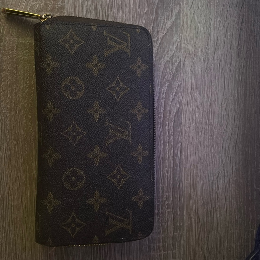 Louis Louis Vuitton handbag